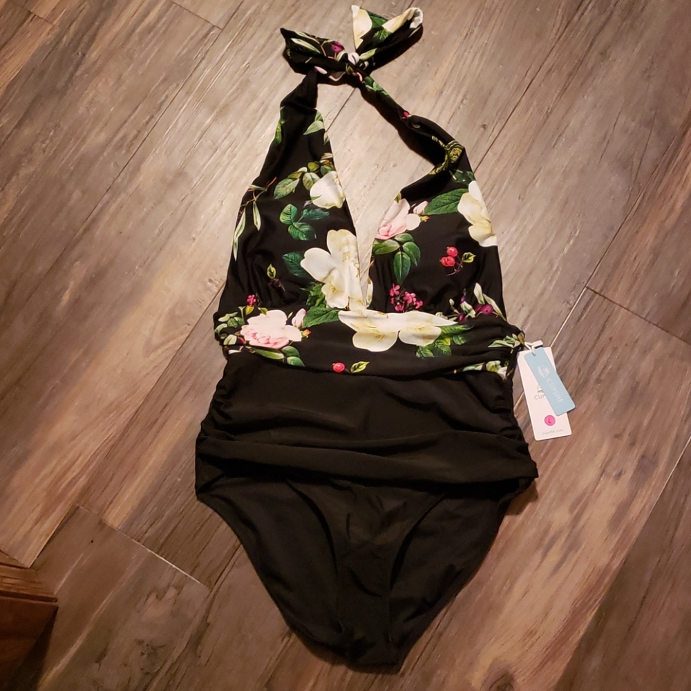 NWT CUPSHE Halter Swimsuit
